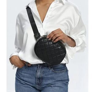 BELT Bag for Women Fanny Waist Pack Fashion Designer, Quilted Black Pu